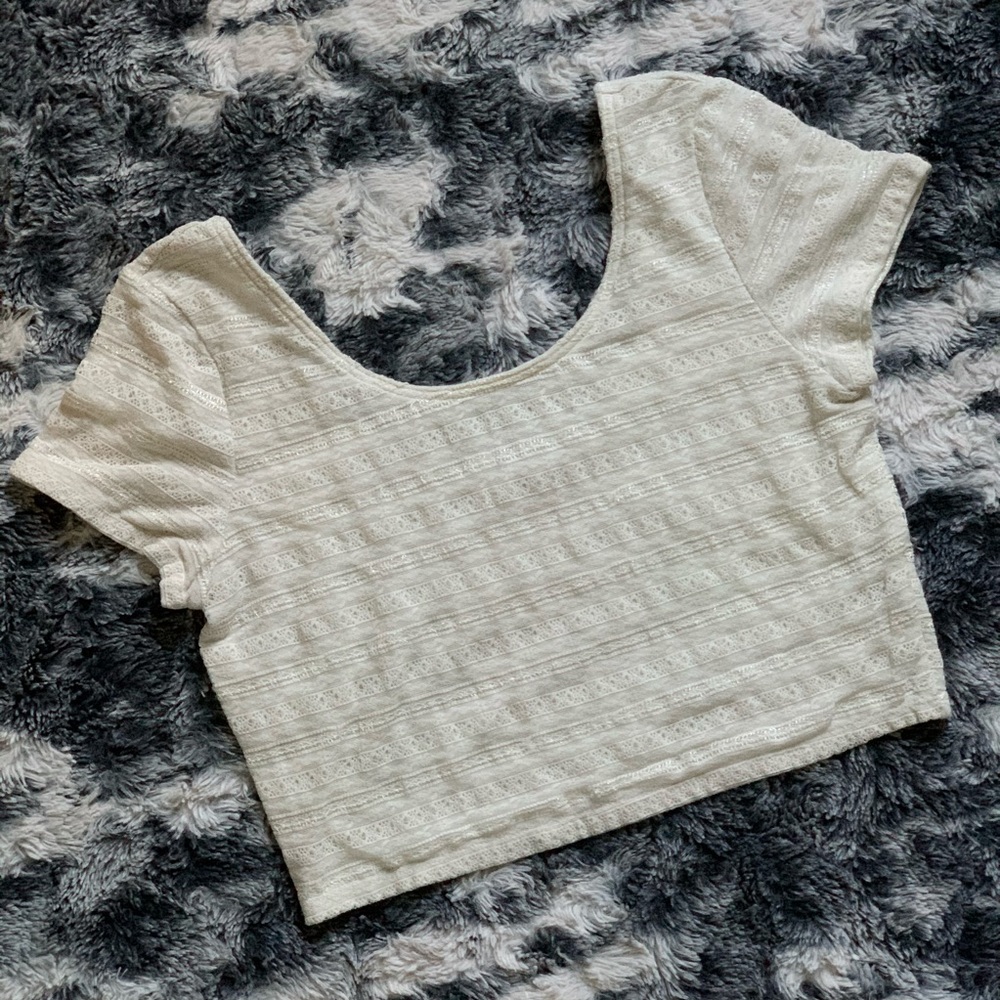 Aeropostale Off-White Crop Top *MOVING SALE*